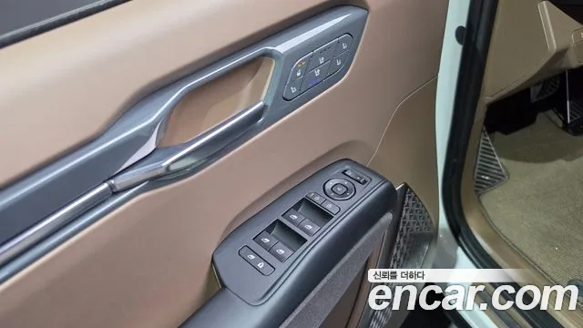 Kia EV9 — Фото автомобиля 20