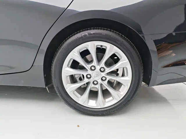 Cadillac CT5 — Фото автомобиля 18