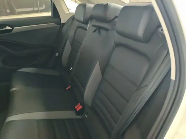 Volkswagen Sagitar — Фото автомобиля 12
