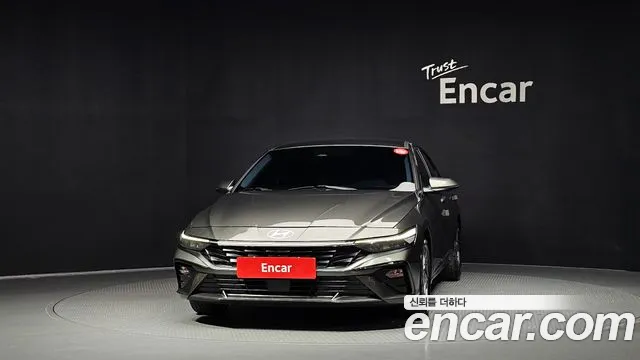 Hyundai Avante CN7 — Фото автомобиля 3