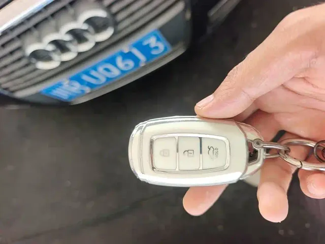 Hyundai Elantra — Фото автомобиля 8