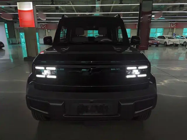 Baojun Yep — Фото автомобиля 2