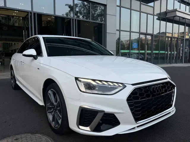 Audi A4L — Фото автомобиля 4