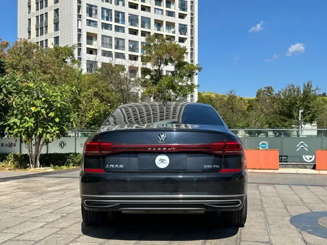 Volkswagen Passat — Фото автомобиля 5