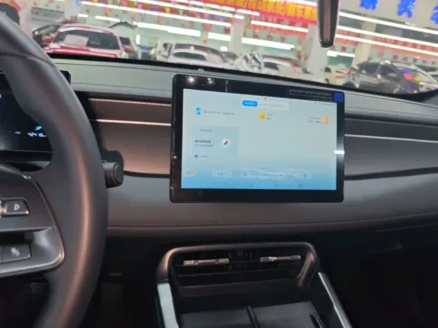 BYD Qin PLUS — Фото автомобиля 12
