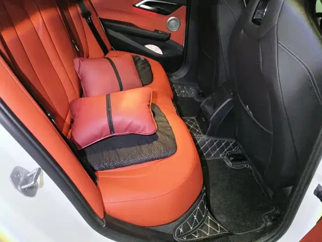 BMW 1 Series — Фото автомобиля 11