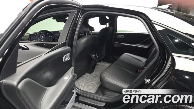Hyundai Ioniq 6 — Фото автомобиля 16
