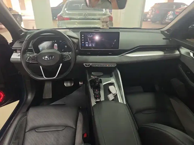 Geely Xingrui — Фото автомобиля 9