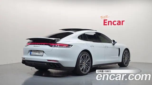 Porsche Panamera — Фото автомобиля 2