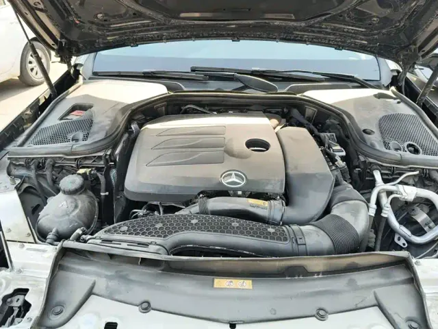 Mercedes-Benz E-Class — Фото автомобиля 10