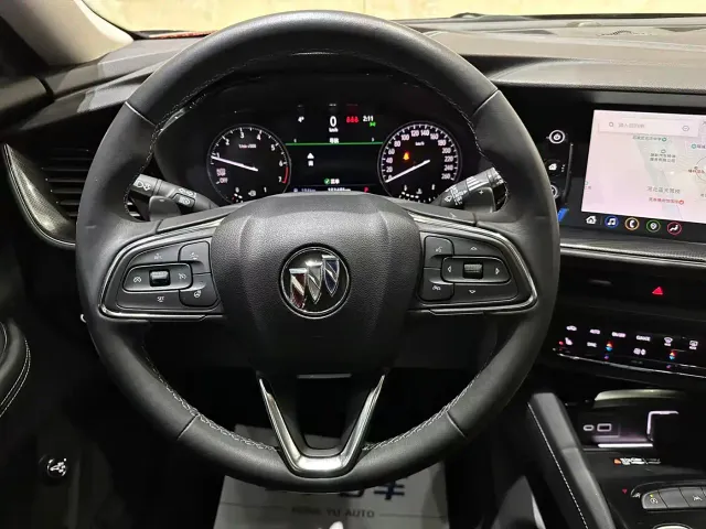 Buick Envision Plus — Фото автомобиля 7