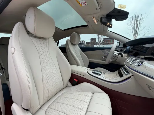 Mercedes-Benz E-Class — Фото автомобиля 14