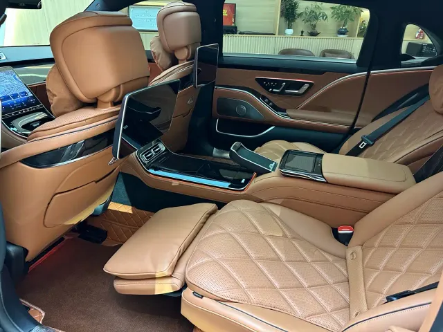 Mercedes-Benz Maybach S-Class — Фото автомобиля 23