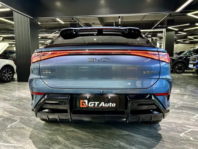 BYD Sealion 07 EV — Фото автомобиля 6