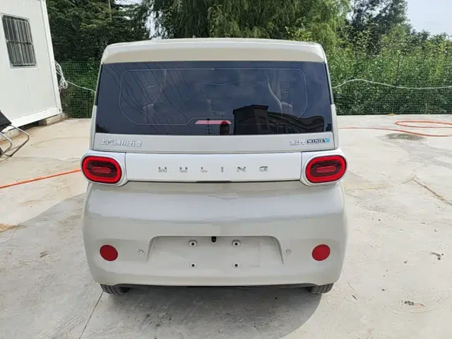 Wuling Hongguang Mini EV — Фото автомобиля 5