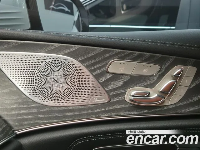 Mercedes-Benz CLS-Class — Фото автомобиля 14