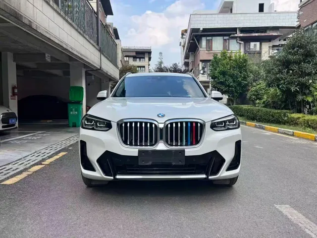 BMW X3 — Фото автомобиля 2