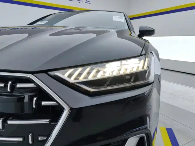 Audi A7L — Фото автомобиля 5