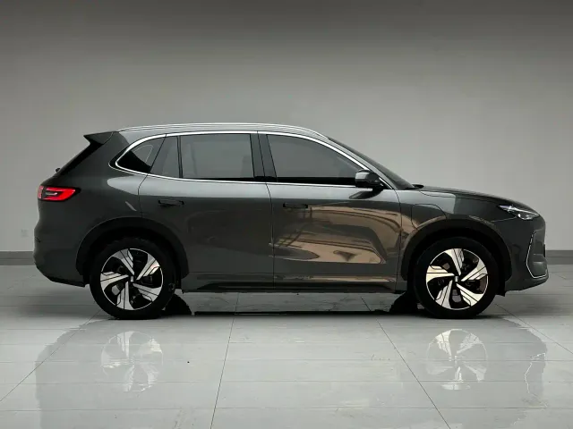 Geely Galaxy E5 — Фото автомобиля 4