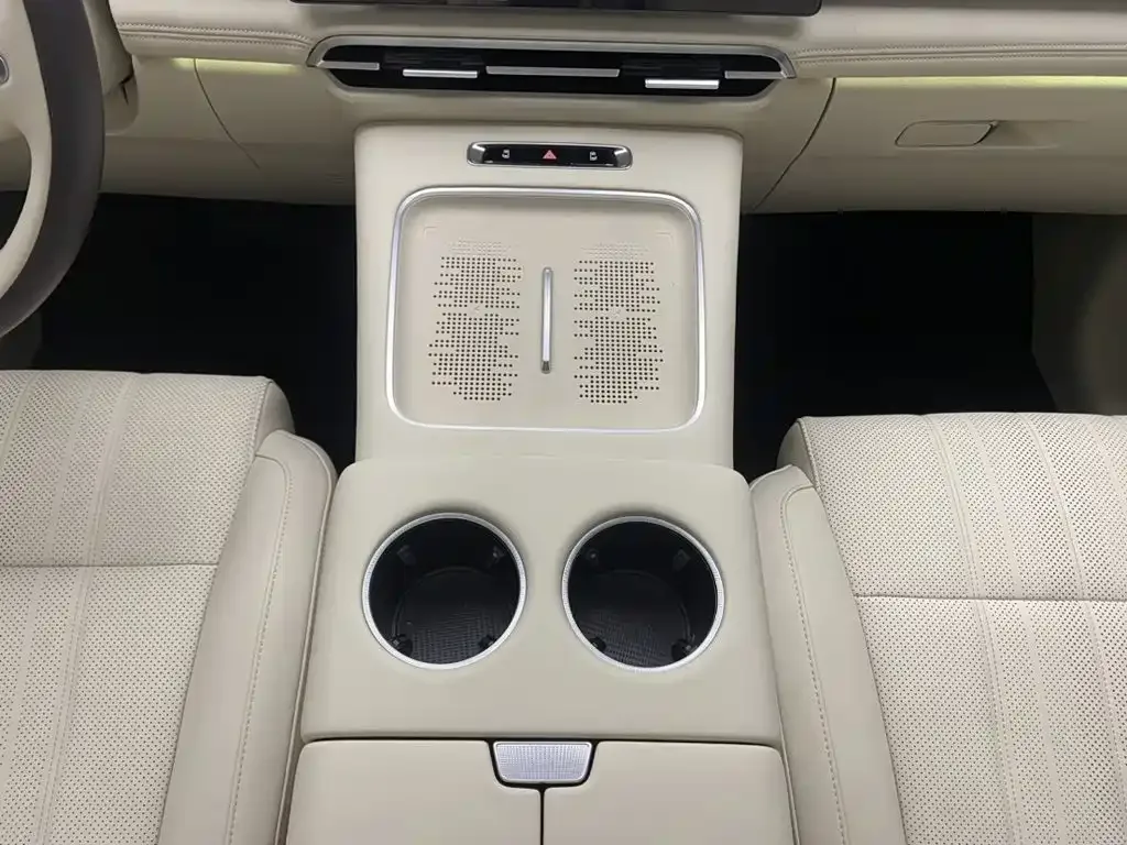 Voyah Auto Voyah Dreamer 2025 Model PHEV Basic Version — Фото автомобиля 21