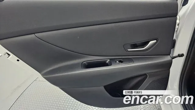 Hyundai Avante — Фото автомобиля 14