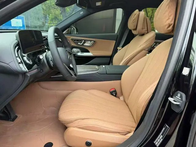Mercedes-Benz E-Class — Фото автомобиля 9