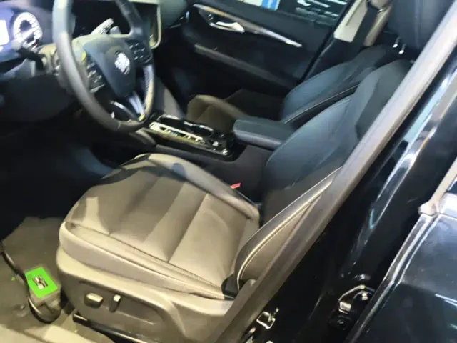 Buick Envision Plus — Фото автомобиля 14