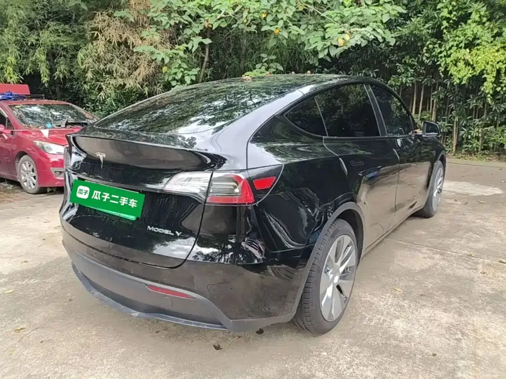 Tesla Model Y 2022 Facelift Rear-Wheel Drive Version — Фото автомобиля 6