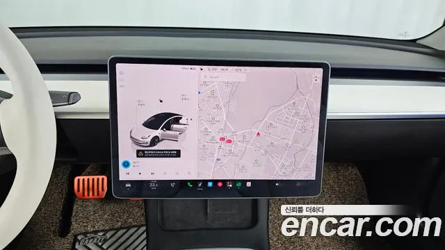 Tesla Model 3 — Фото автомобиля 14
