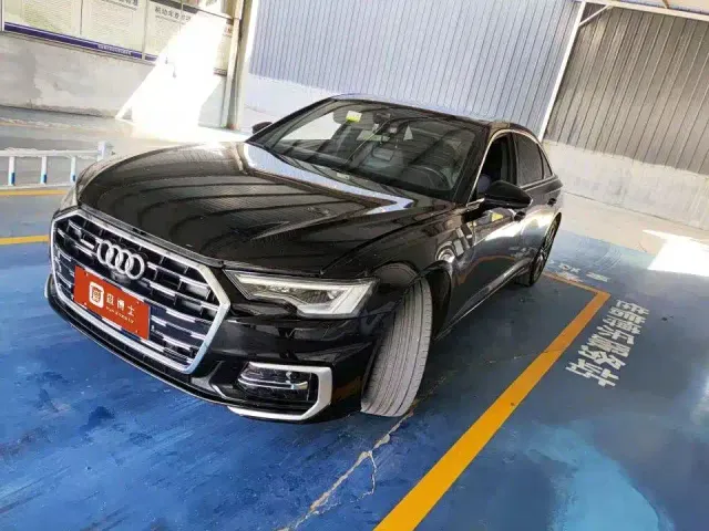 Фотография автомобиля — Audi A6L