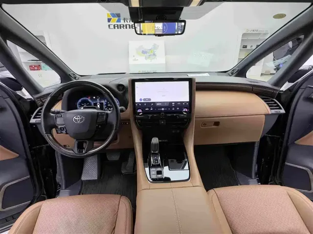 Toyota Alphard — Фото автомобиля 11