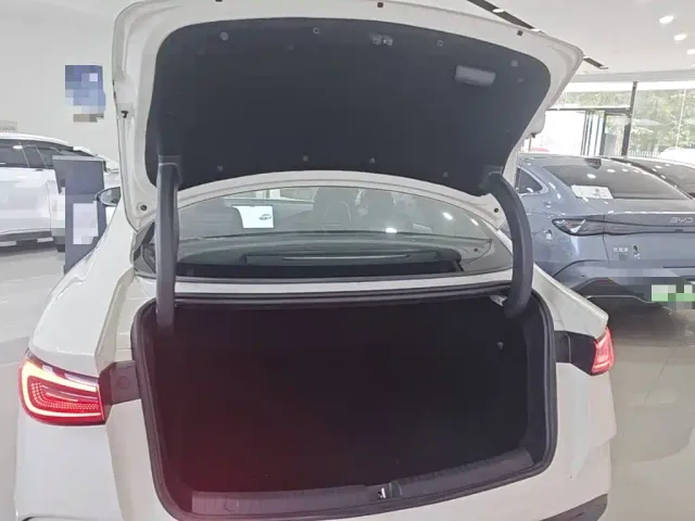 BYD Seal 06 — Фото автомобиля 18