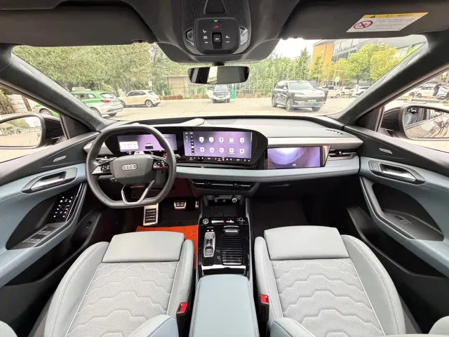 Audi Q6L e-tron — Фото автомобиля 5