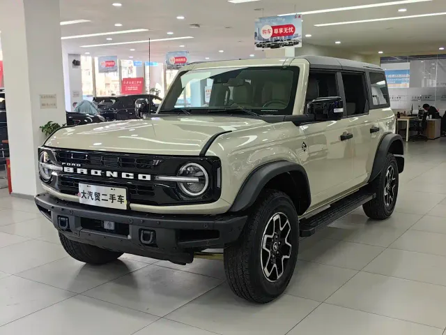 Фотография автомобиля — Ford Bronco