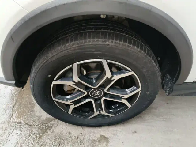 BYD Yuan Pro — Фото автомобиля 22