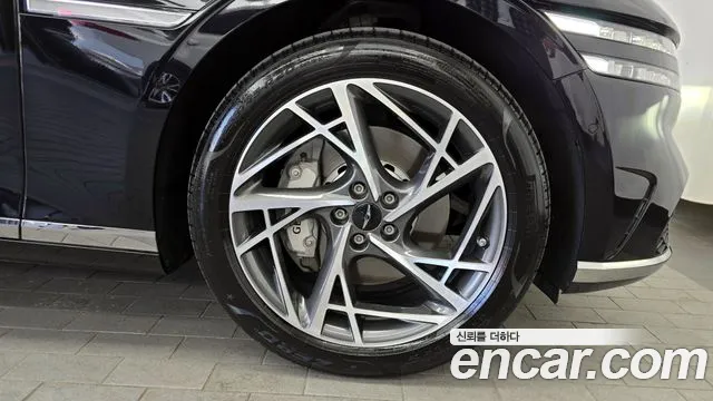 Genesis G90 Бензин 3.5 турбо AWD — Фото автомобиля 20