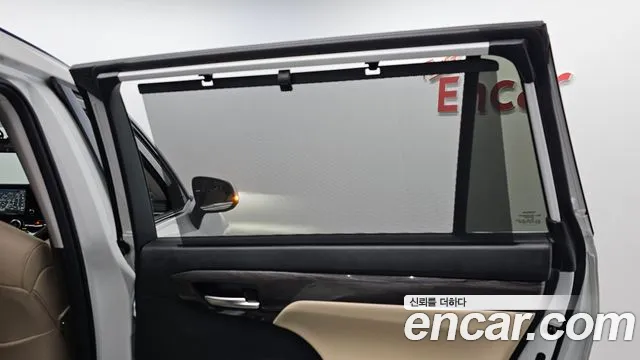 Toyota Highlander — Фото автомобиля 7