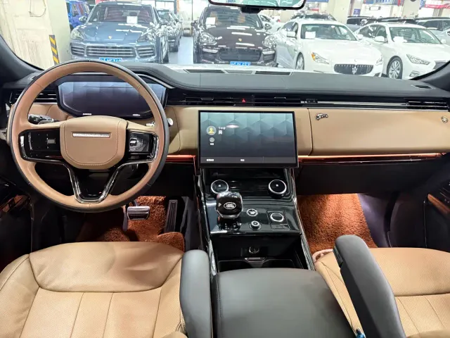 Land Rover Range Rover Sport — Фото автомобиля 10