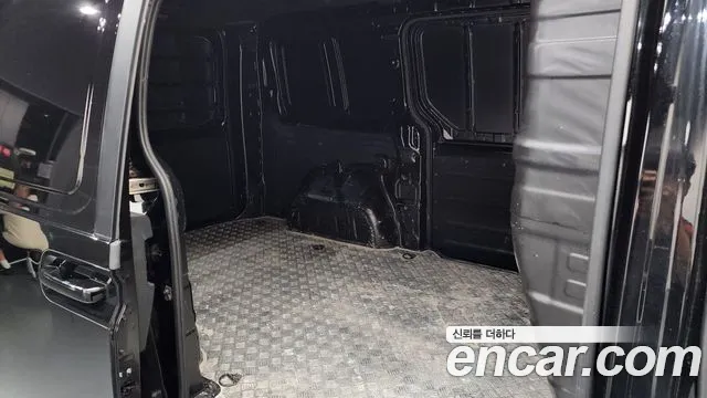 Hyundai Staria Staria Карго 3 места — Фото автомобиля 11