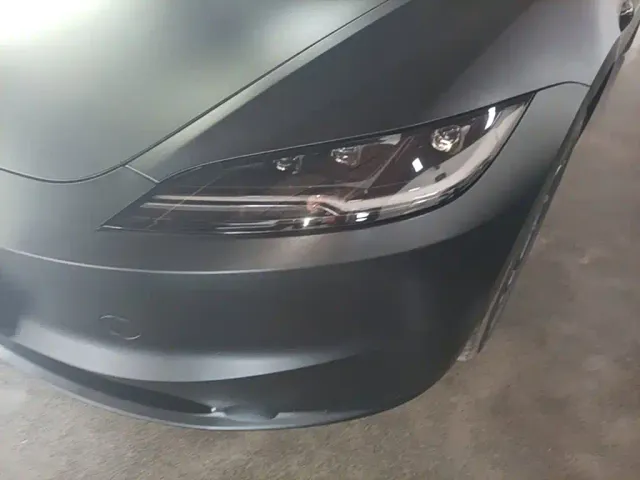 Tesla Model 3 — Фото автомобиля 23