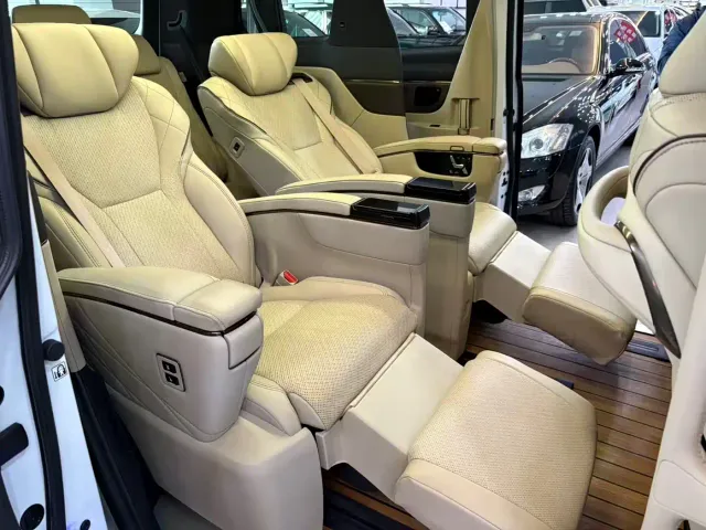 Toyota Alphard — Фото автомобиля 13