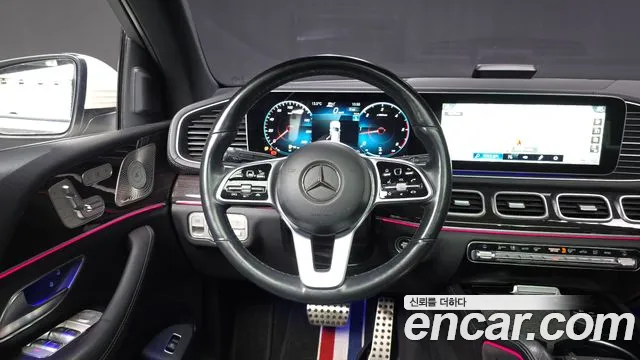 Mercedes-Benz GLE-Class — Фото автомобиля 13