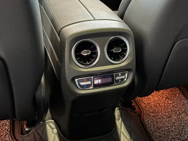 Mercedes-Benz G-Class — Фото автомобиля 16