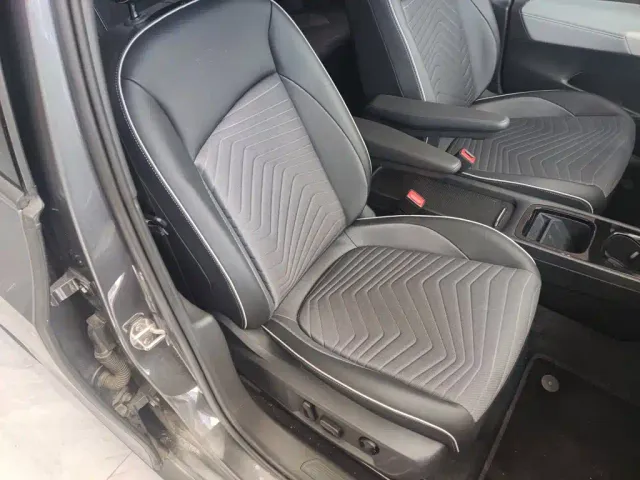 Volkswagen ID.3 — Фото автомобиля 24