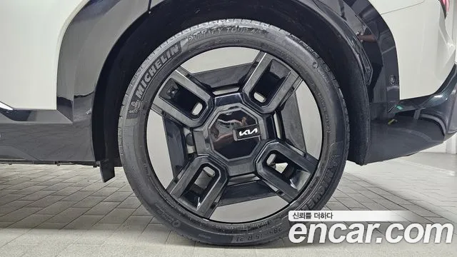 Kia EV9 — Фото автомобиля 21