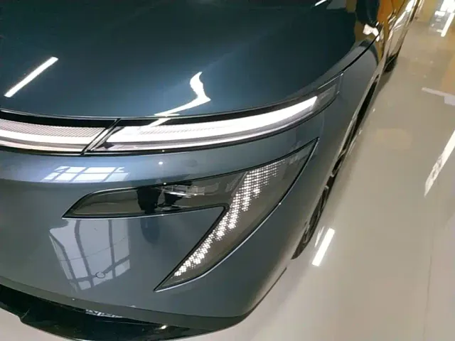 Nissan N7 — Фото автомобиля 23