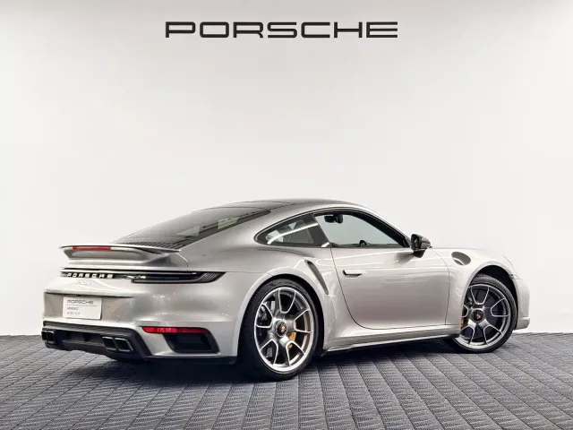 Porsche 911 — Фото автомобиля 6
