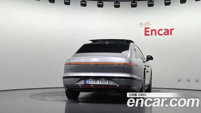 Hyundai Grandeur GN7 — Фото автомобиля 4