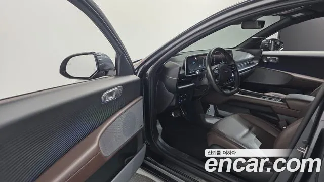 Hyundai Ioniq 6 — Фото автомобиля 10