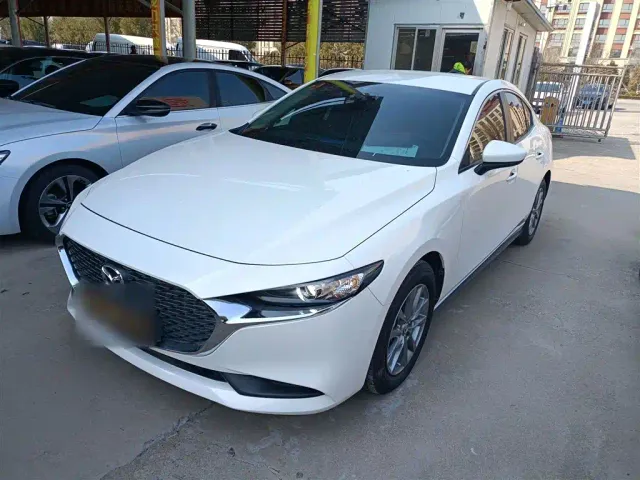 Фотография автомобиля — Mazda Axela